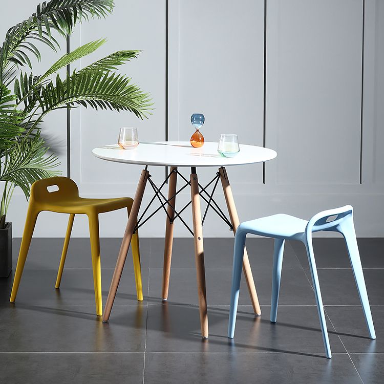 Wood Contemporary Round Dining Table Manufactured Wood Top Table for Dining Room