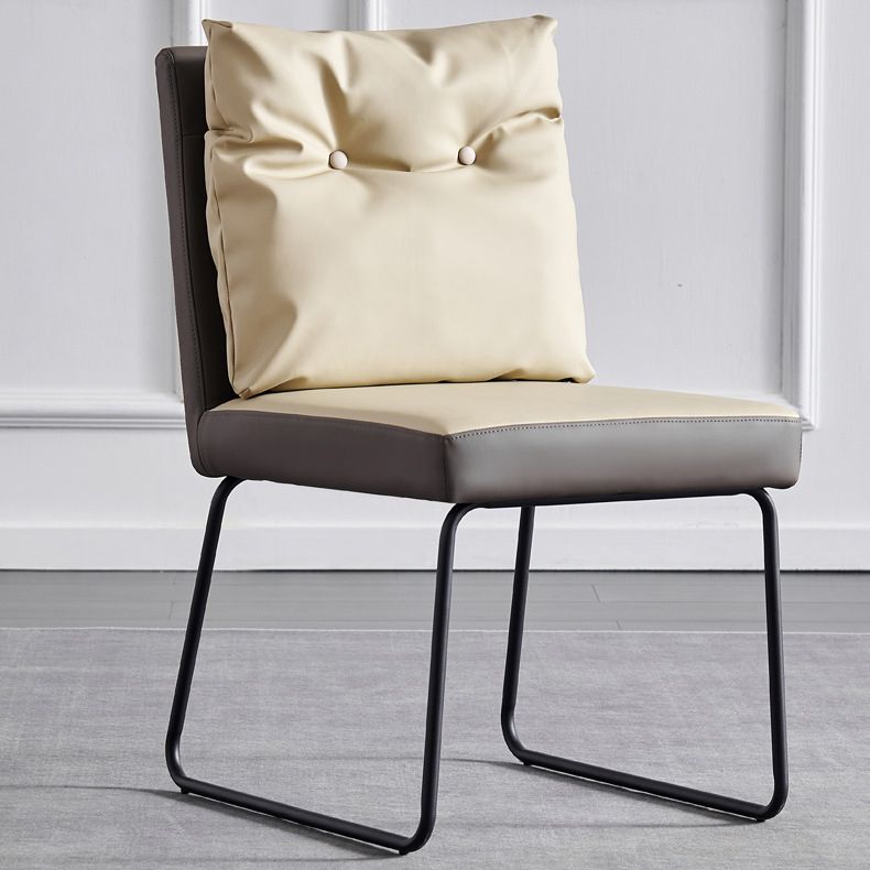 Chaise d'appoint industrielle d'intérieur Chaise de salle à manger rembourrée en métal à dossier solide (Ensemble de 2)