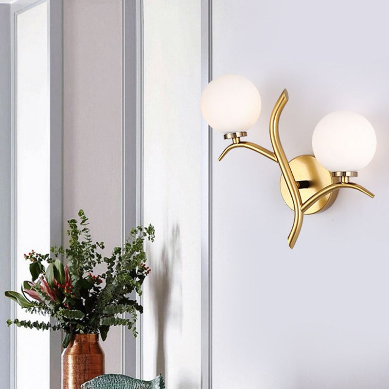 Branch Wall Lighting Modernist Metal 2 Bulbs Sconce Light Fixture in Gold for Living Room