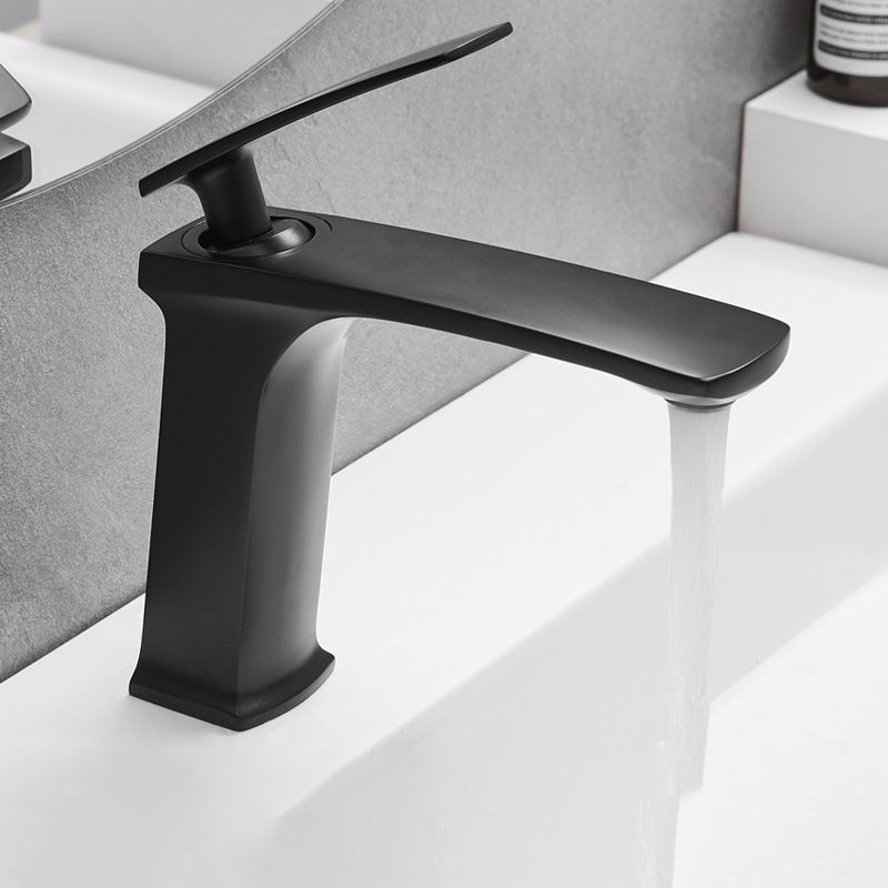 Full Brass 1 Handle Vessel Sink Bathroom Faucet Hot and Cold Water Faucet with Drain