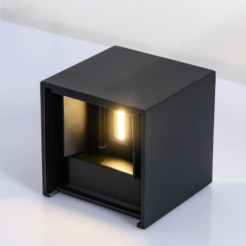 Square Shape Wall Mount Lamp Modern Style Metal 2 Lights Sconce Lamp in Black/White