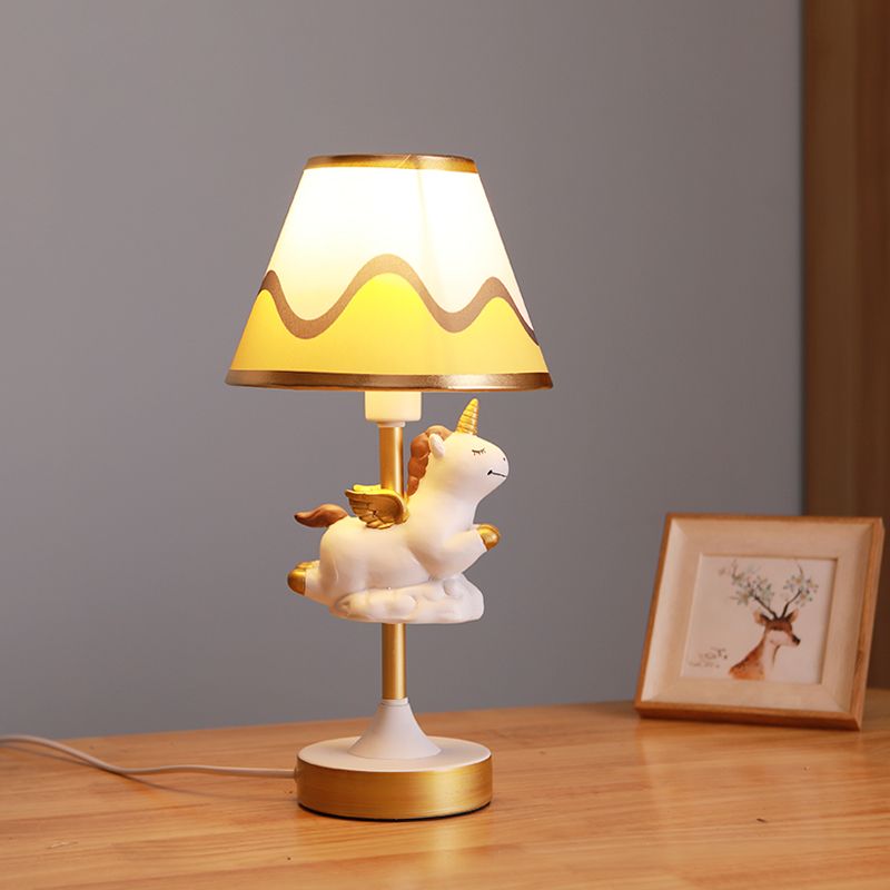 Cartoon 1 lichte tafelverlichting met stofschaduw conisch roze/blauw/gouden eenhoorn nachtkastje lamp voor studieruimte