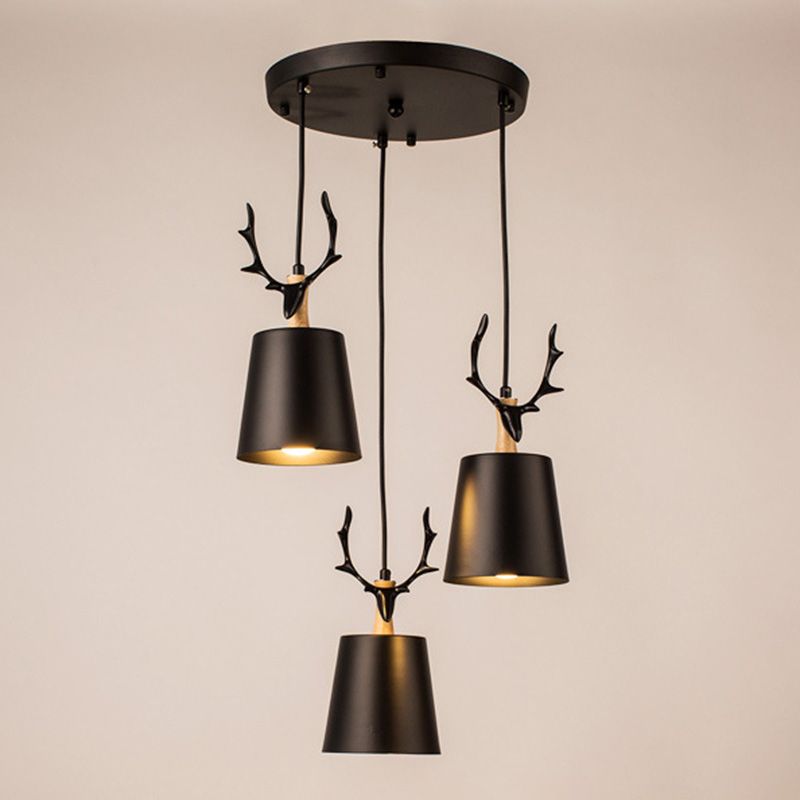 Decoración de ciervos de luz colgante de estilo nórdico de 3 bulb