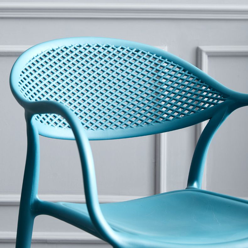Chaise de fauteuil en plastique contemporain Open Danding Dining Dining Side Claid for Kitchen