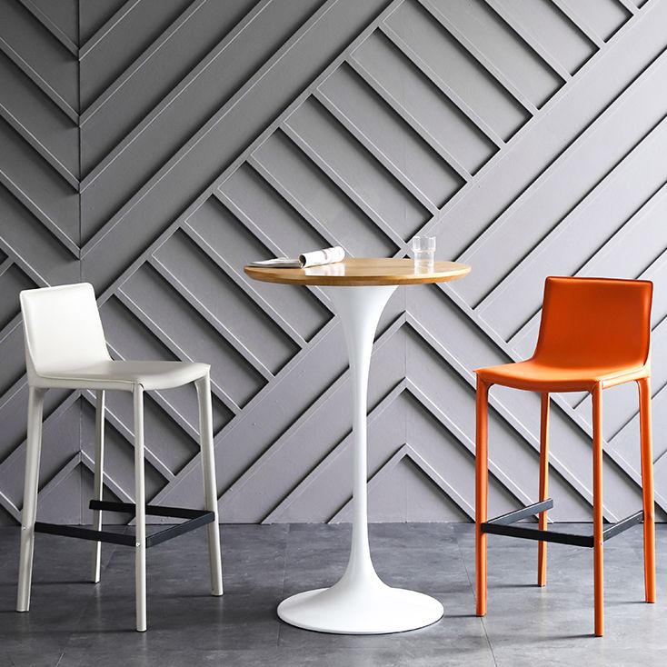 Industrial Metal Bar Table Round Top 41.3"H Pedestal Bistro Table for Cafe and Breakroom