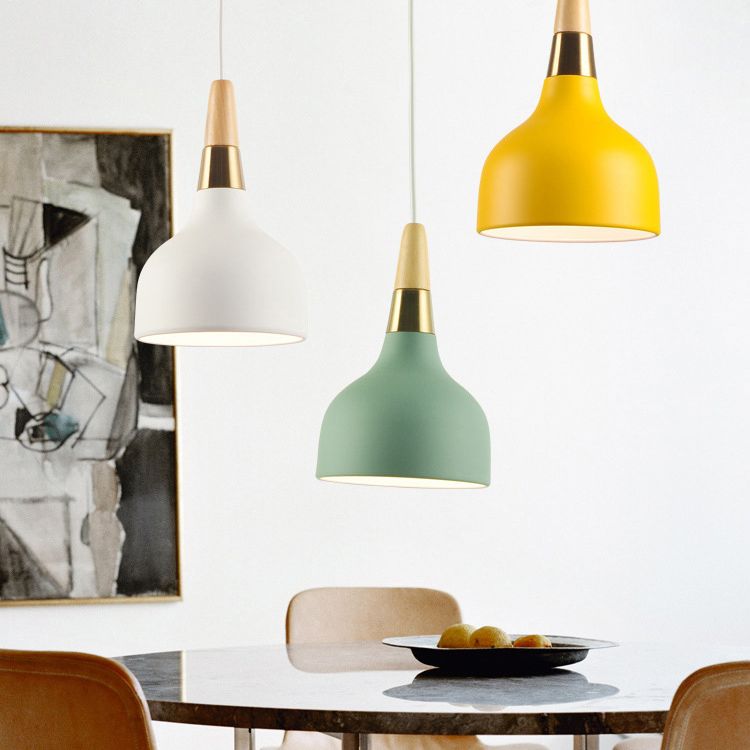 Wooden Top Down Lighting Pendant Nordic Style Metal Ceiling Pendant Lamp for Restaurant