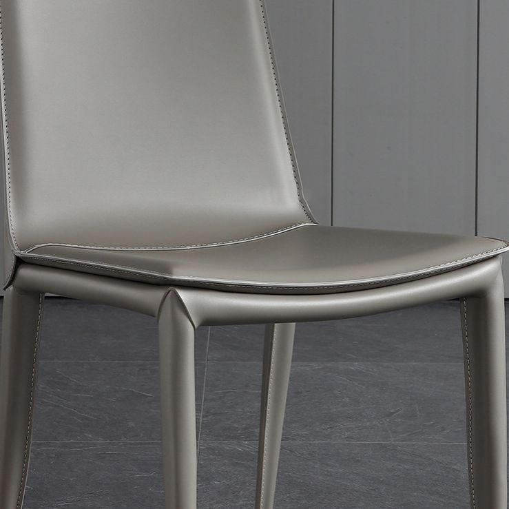 Silla lateral de cuero para restaurante, estilo diseñador, respaldo sólido, acabado mate, silla de comedor