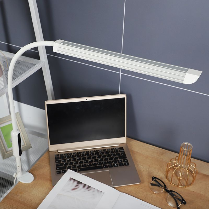 Moderne lineaire tafellamp metalen met één lichttafel Licht voor de slaapkamer