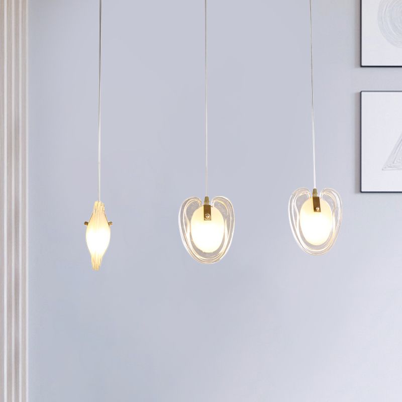 Luz de techo de forma de corazón de latón Luz de lámpara de vidrio transparente moderno de 3 luces con dosel lineal