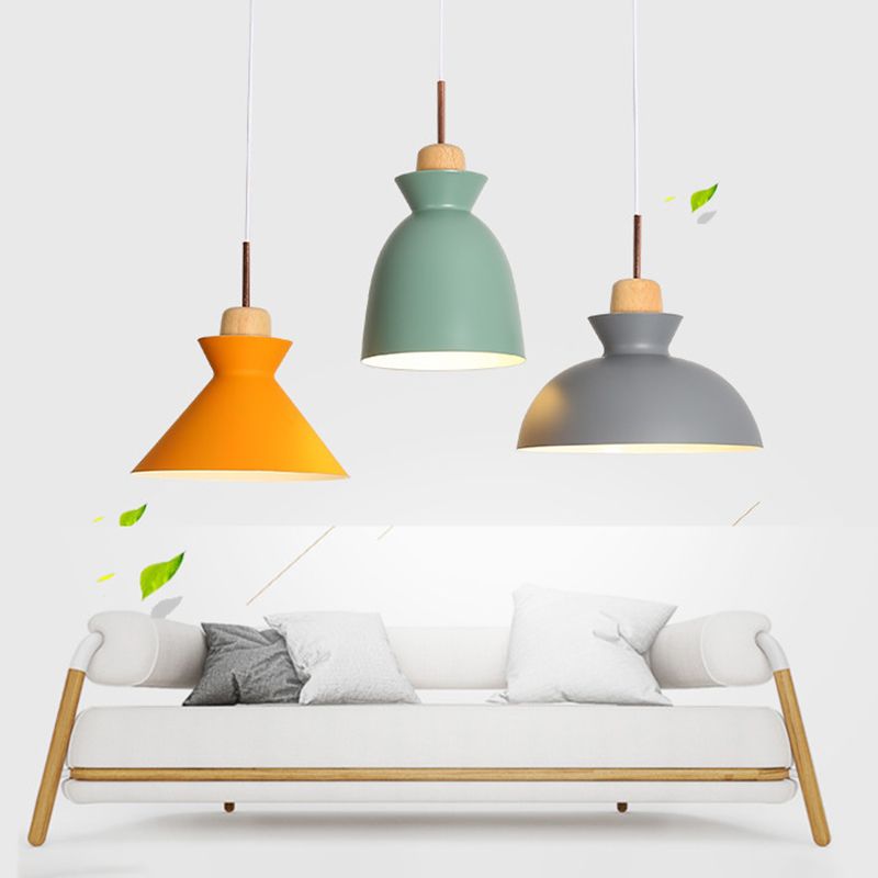 Tonalità in metallo appeso leggero stile nordico 1 ristorante leggero con soffitto a sospensione con top in legno