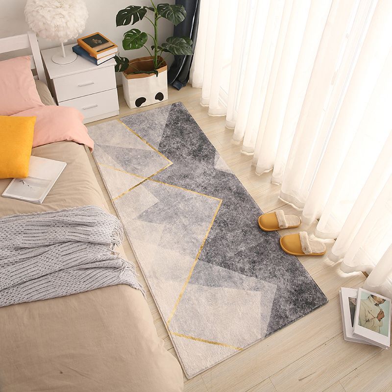 Beige Simple Rug Polyester Graphic Rug Stain Resistant Rug Washable Rug for Living