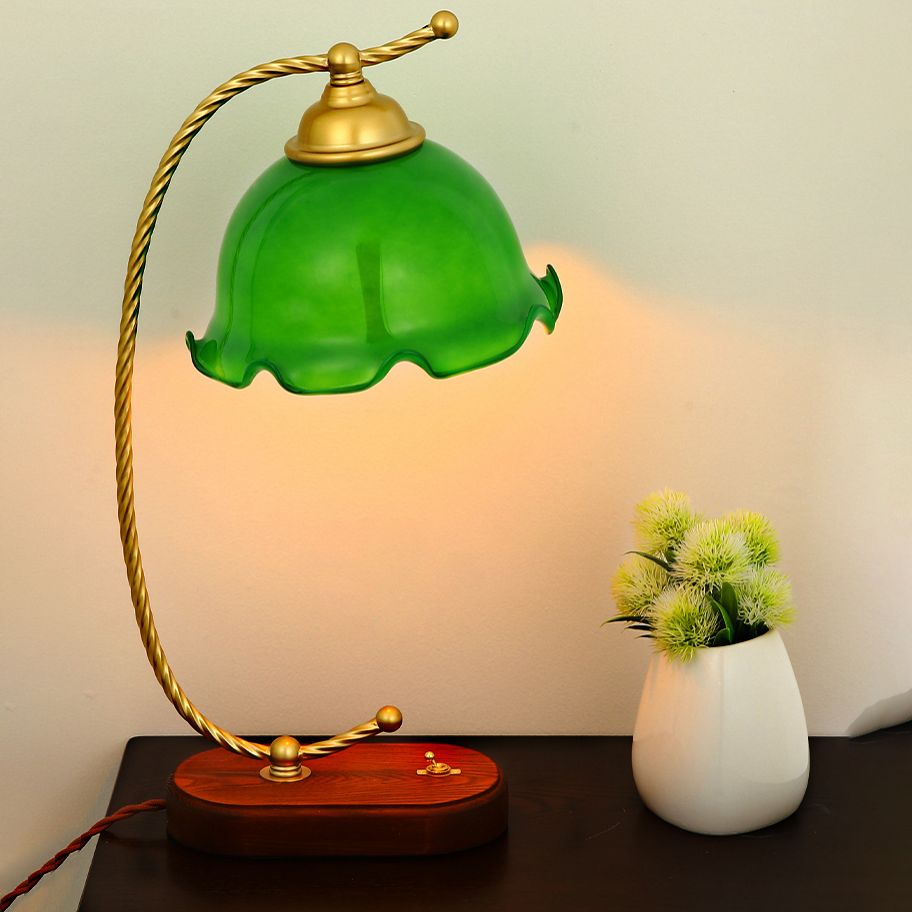 Flower Table Lamp Modern Bedside Lamps Metal 1 Light Night Table Lights in Gold