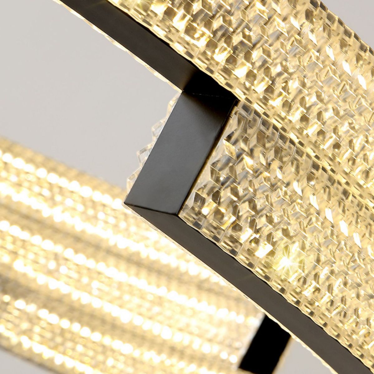 Contemporary Luxury LED Pendant Light Metal Linear Chandelier for Living Room