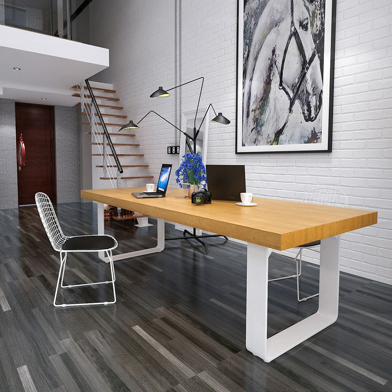 Mesa de comedor de rectángulo industrial de metal pino mesa de madera maciza con base de trineo