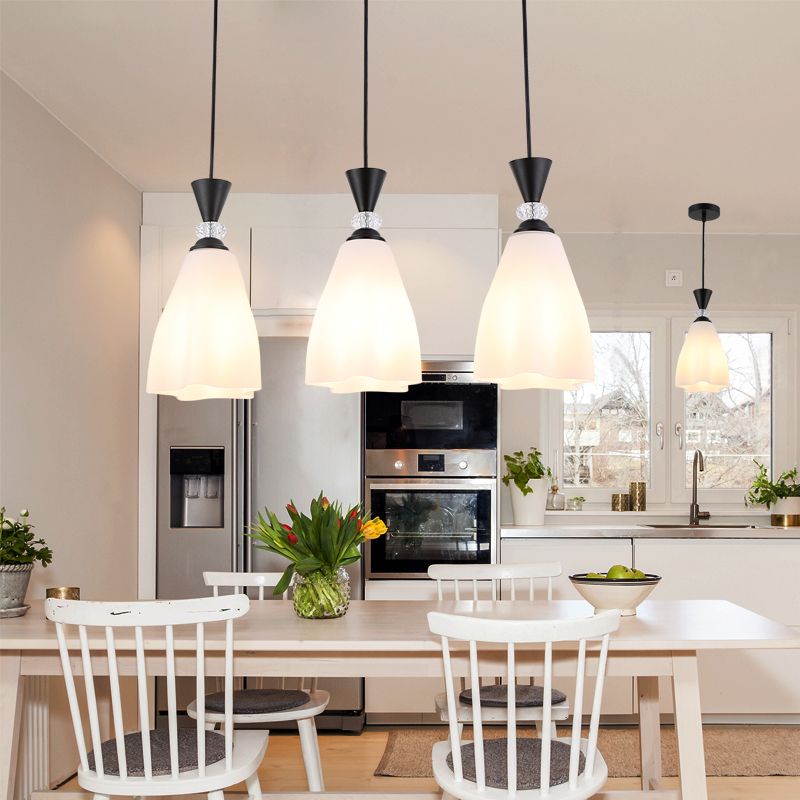 Bloemen diner hanglampverlichting minimalistisch wit glas hangende verlichtingsarmatuur