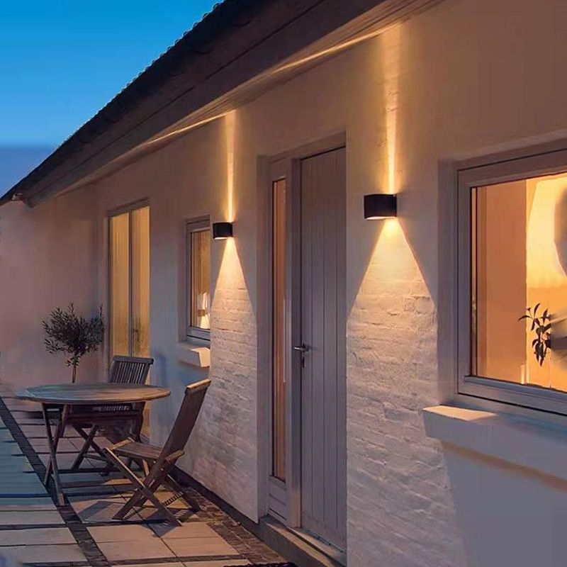 Square Shade Metal Wall Sconce Modern Style 2 Lights Wall Lighting Fixtures