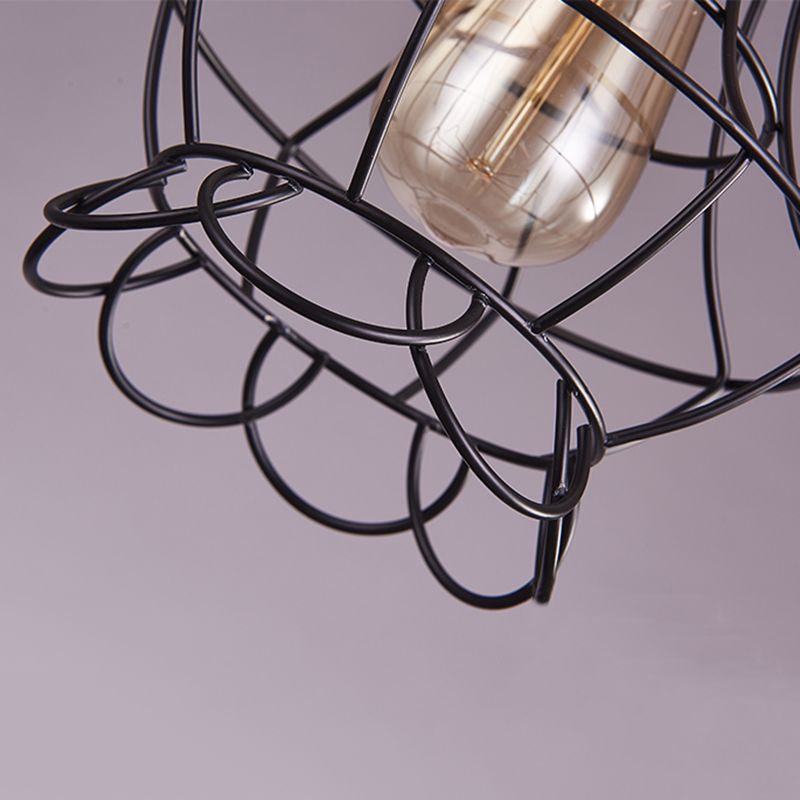Lámpara colgante de metal de jaula pequeña estilo loft 1 bulbo cena iluminación colgante en negro