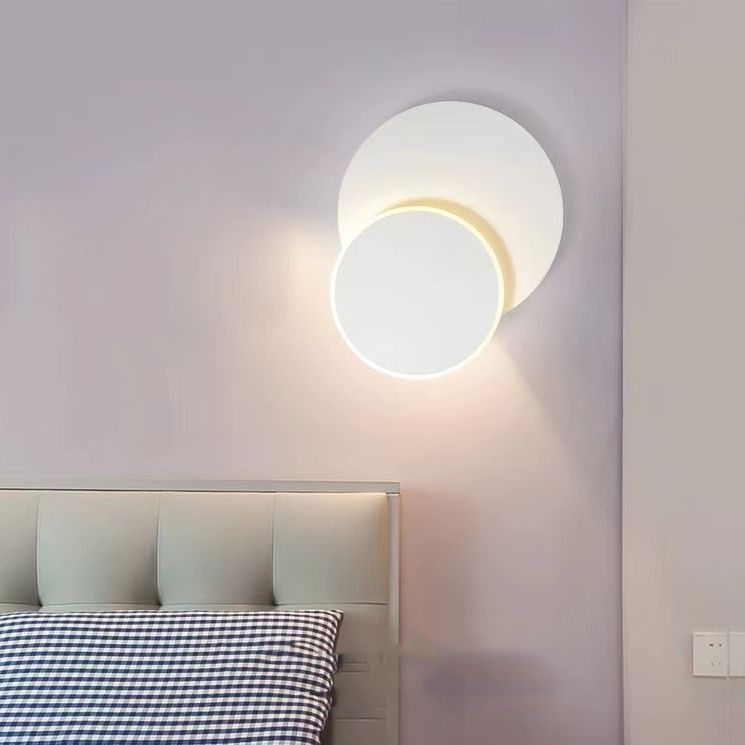 1 Light Geometry Wall Sconce Modern Style Metal Wall Lighting for Bedroom