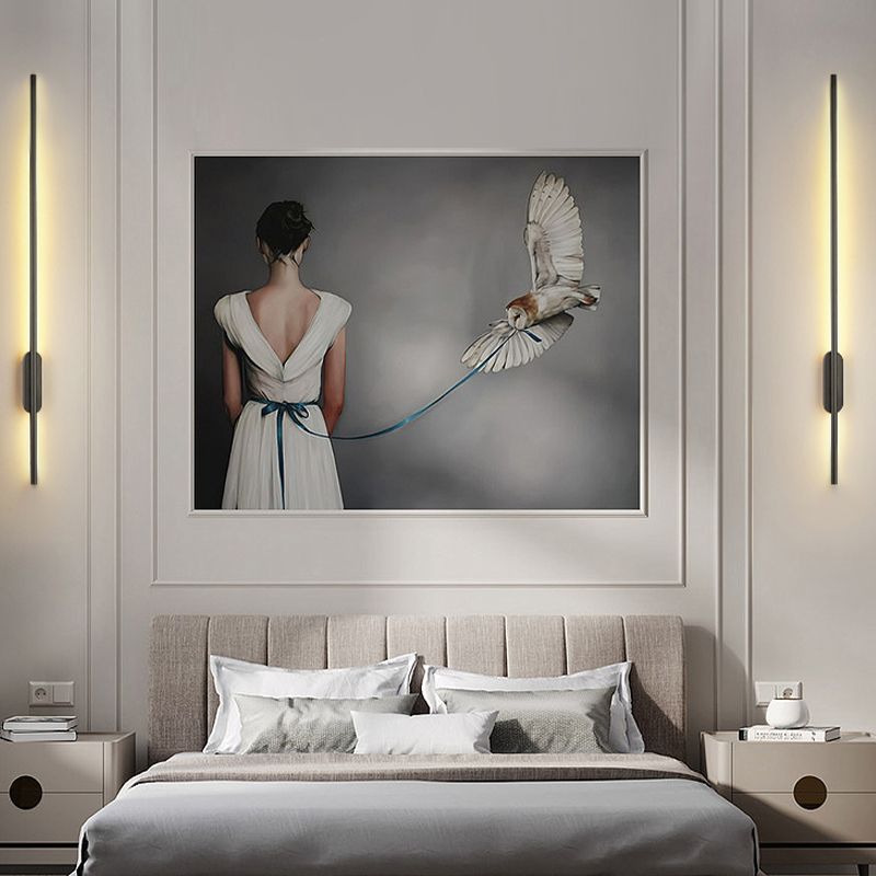 Modern Style Linear Shape Wall Sconce Metal Wall Lighting for Bedroom