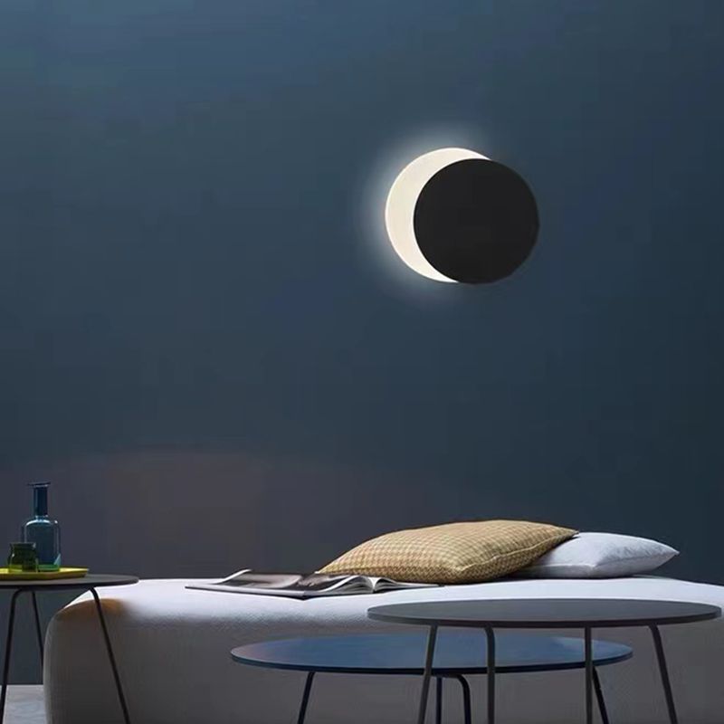 Contemporary Wall Sconce Circle Sconce Lighting in Black for Bedroom