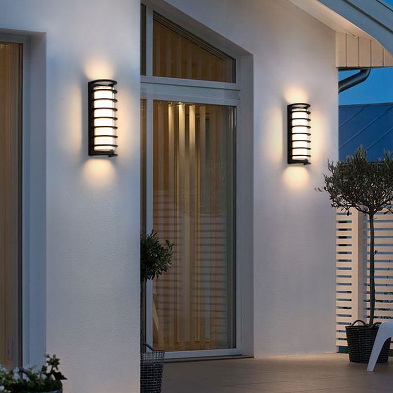 Modern Minimalist LED Wall Lamp Metal Geometric Wall Sconce in Black