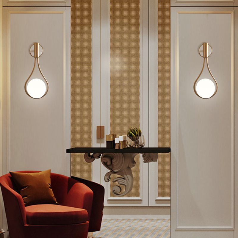 Moderner Stil Globe Wall Lampe Kit Glas 1 Leichte Wohnzimmerleuchten in Gold