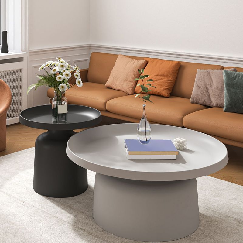Mid-Century Modern Round Metal Coffee Table Pedestal Tray Top Cocktail Table