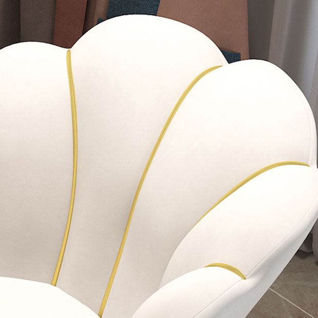 Silla de comedor de metal Glam, silla auxiliar de terciopelo para restaurante (juego de 4)