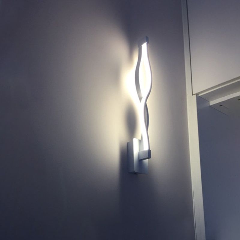 Modern Simplicity LED Linear Wall Sconce Aluminium Wall Lamp with Acrylic Shade