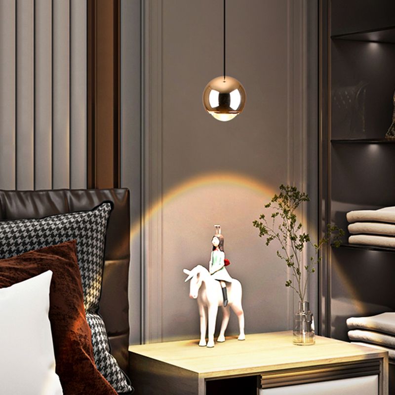 Postmoderne Aluminium -Anhänger Light Globe Form Hanging Anhänger für Wohnzimmer