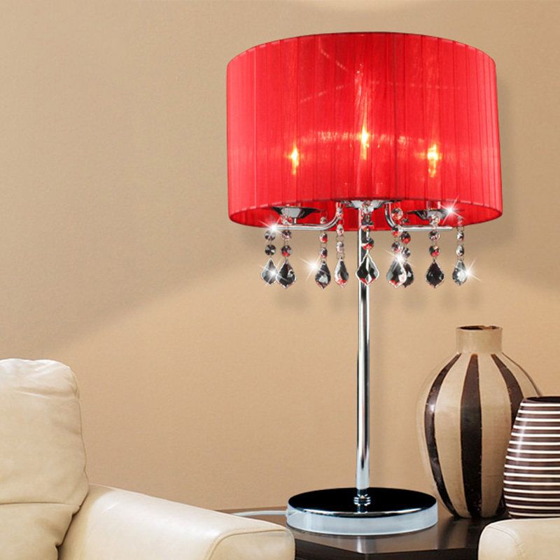Lampe de bureau cylindrique en tissu, lampe de table de nuit moderne à 1 ampoule en rouge avec larme de cristal