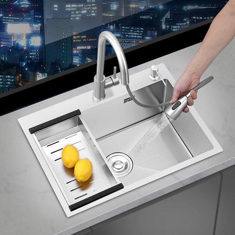 Modern Style Kitchen Sink Overflow Hole Detail Kitchen Sink with Soap Dispenser