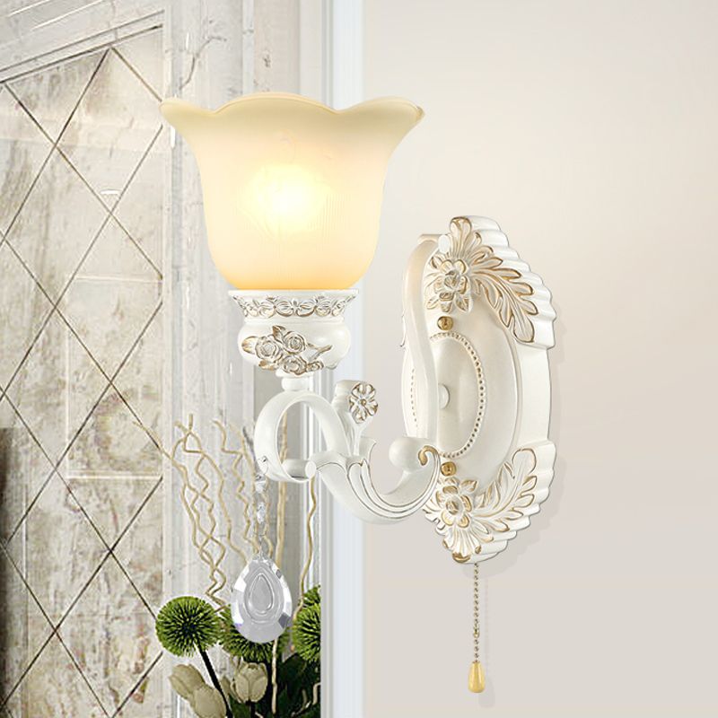 White Scalloped Wall Lighting Traditional Ivory Glass 1/2-Bulb Dining Room Sconce Light Fixture