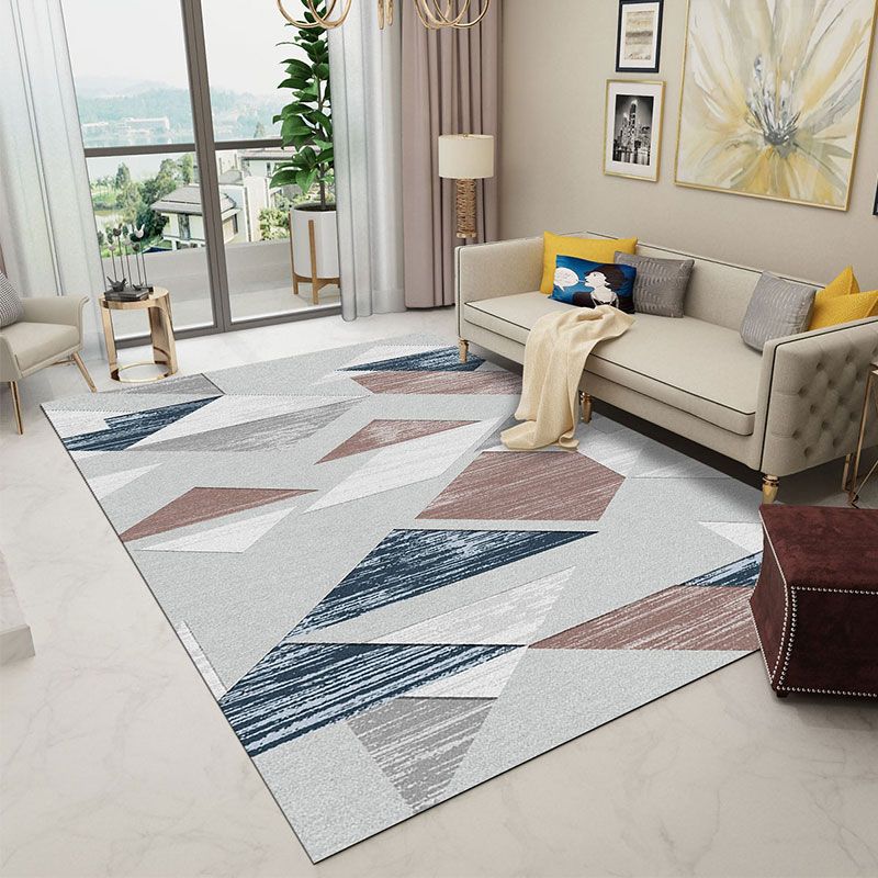 Black Modern Rug Polyster Triangle Rug Stain Resistant Rug for Living Room
