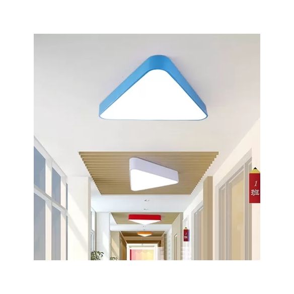 Slanke driehoekige LED-inbouwlamp van acrylmetaal in moderne stijl