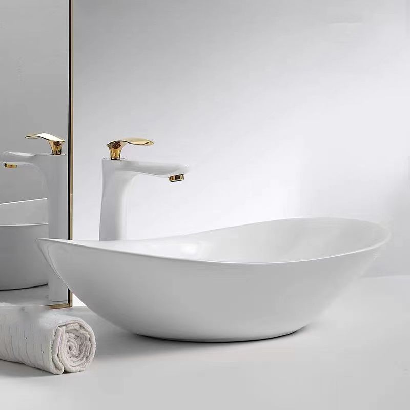 Luxury Bathroom Sink Ceramic Oval White Basin Drain Assembly Bathroom Sink
