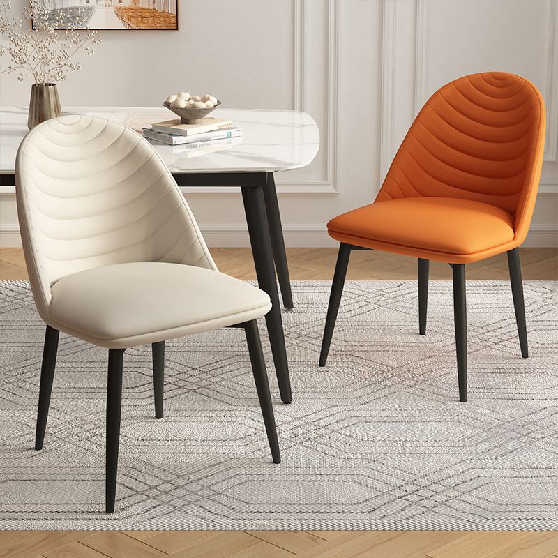 Sillas de comedor de metal contemporáneas tapizadas sin brazos, sillas de cuero para uso doméstico