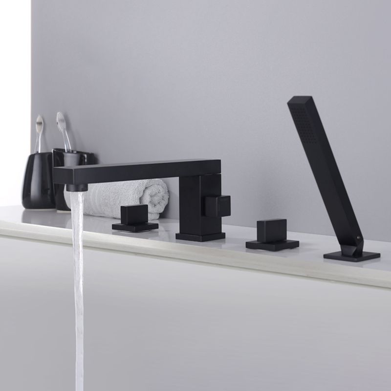Modern Deck Mounted Metal Freestanding Tub Filler Low Arc Freestanding Faucet in Black