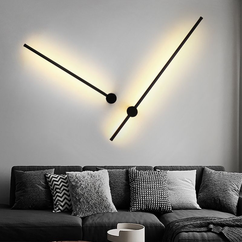 Lineare Form Metall Wandleuchter moderner Stil Einmals Wandmontage Licht in Schwarz