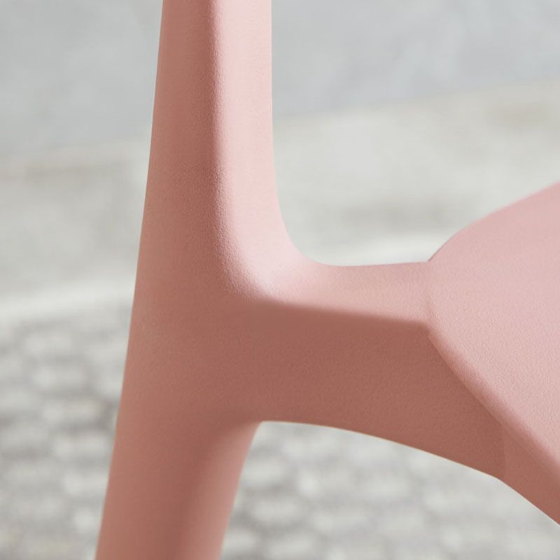 Sillas apilables modernas que cenan la silla sin brazos con las piernas plásticas para la cocina