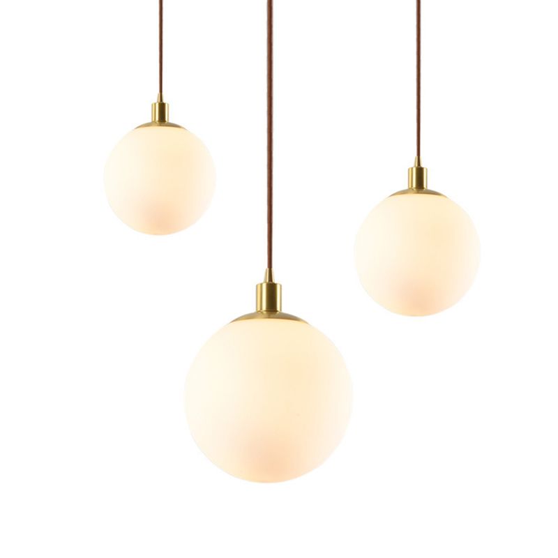 Globe de conception du milieu du siècle Lampe suspendue Opale Grosted Glass Shade 1 Light Pendant Light