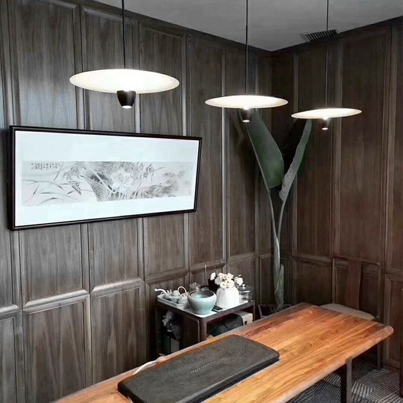 Éclairage suspendu contemporain créatif Pendentif métallique pour le café Room Coffier