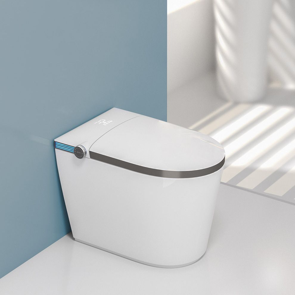 Modern All-In-One Toilet Bowl Siphon Jet Toilet with Soft-Close Seat for Bathroom