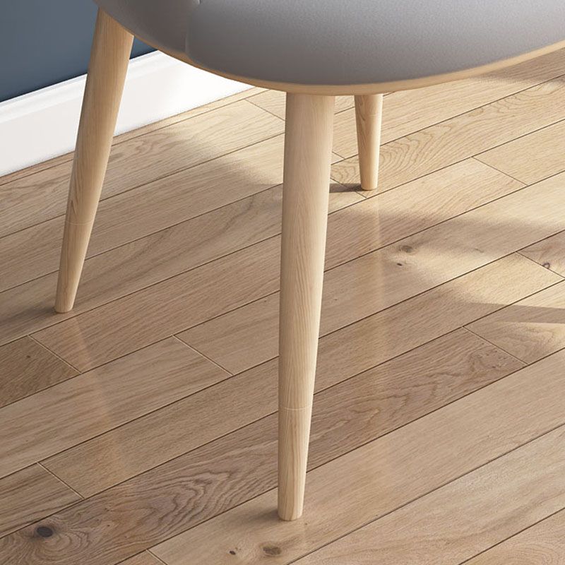 Silla de comedor tapizada casera moderna con respaldo sólido con acabado mate