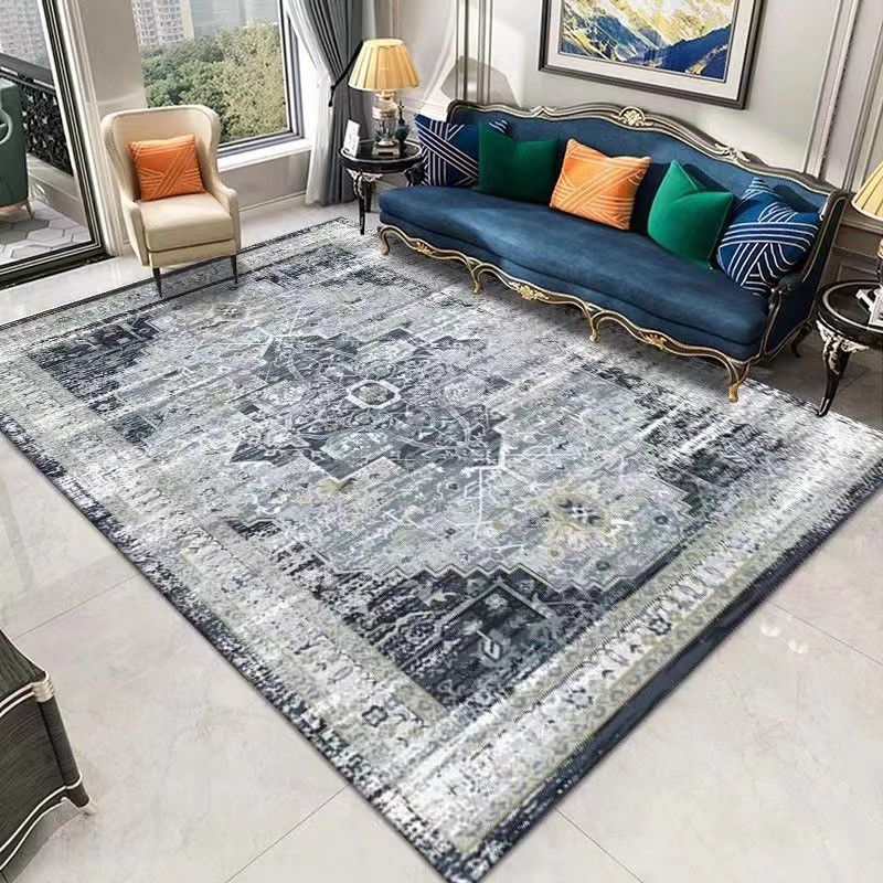 Orange Retro Carpet Polyester Print Carpet Non-Slip Backing Carpet for Living Room