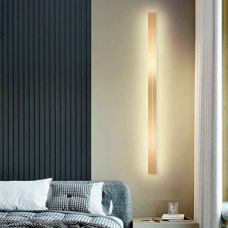 Metal Linear Shape Wall Mount Lighting Modern 1 Light Wall Mounted Light Fixture in Gold