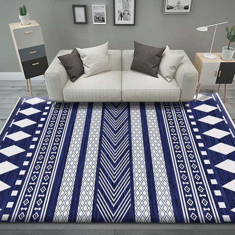 Black Pattern Rug Polyeter Simple Rug Stain Resistant Rug for Living Room