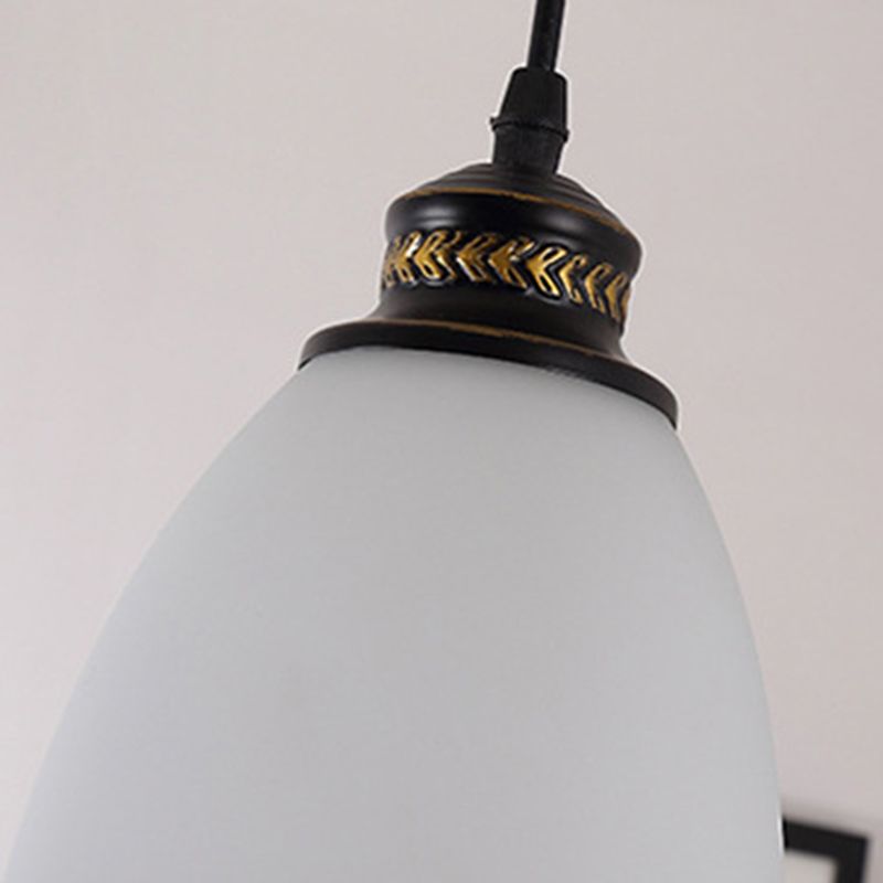 Lumière pendante noire à 3 légers en dôme en fer forgé moderne lampe suspendue avec une teinte en verre