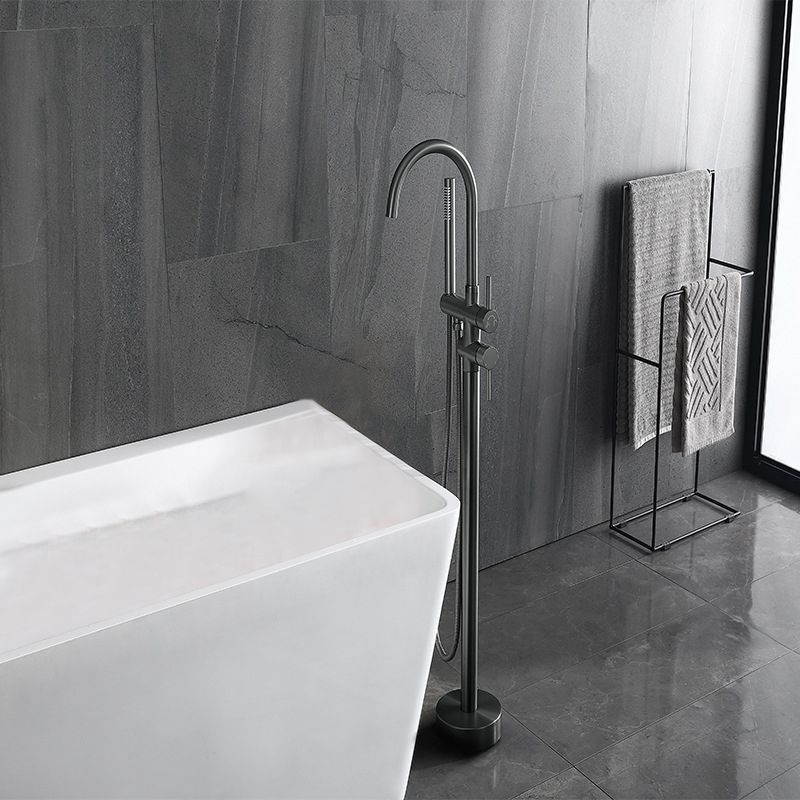 Floor Mounted Metal Freestanding Tub Filler Single Handle Freestanding Faucet