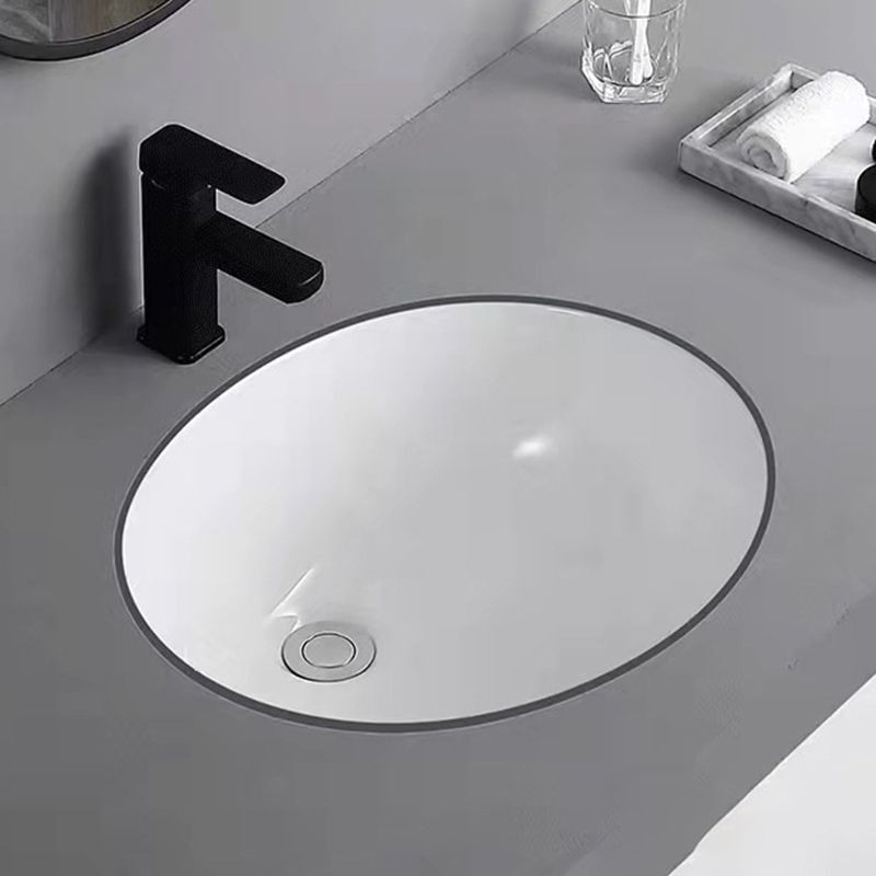 Modern Undermount Bathroom Sink Oval Shape Porcelain with Pop-Up Drain Basin Sink